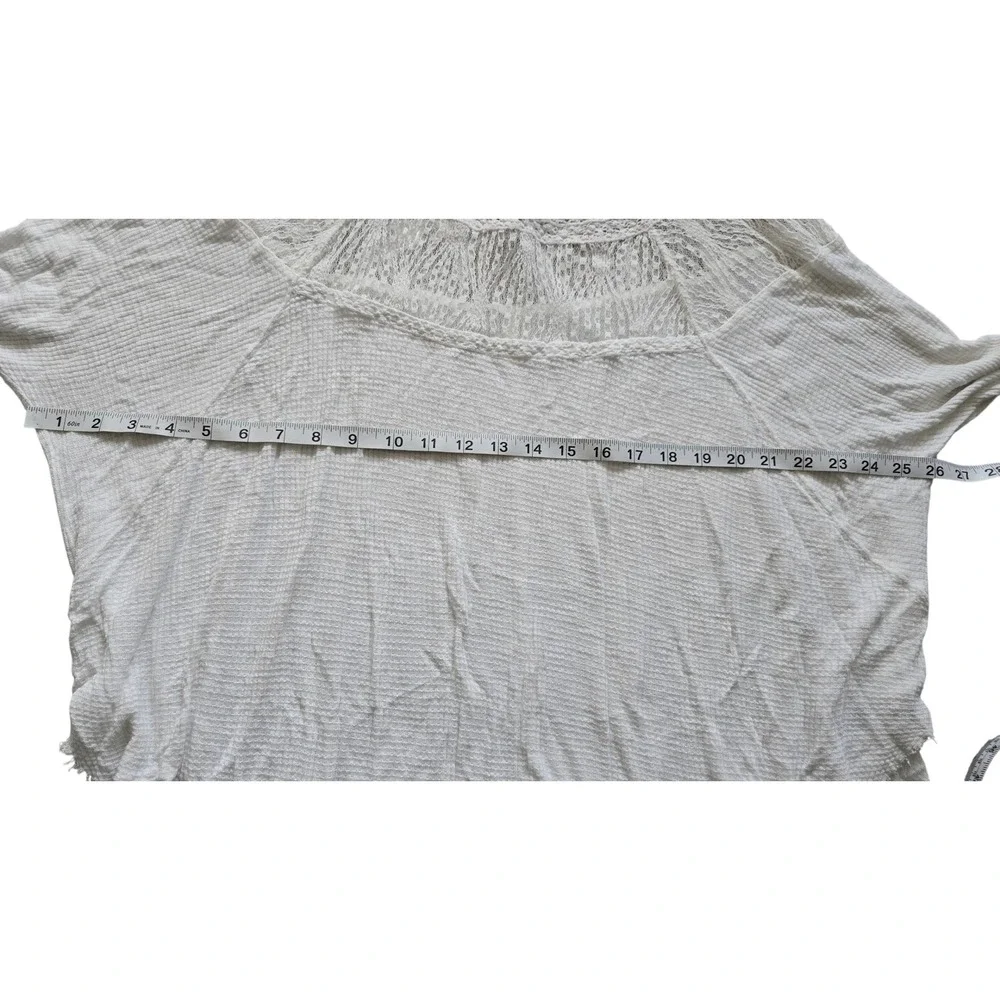Free People White Long Sleeve‎ Waffle Knit Top Crochet Details Size M